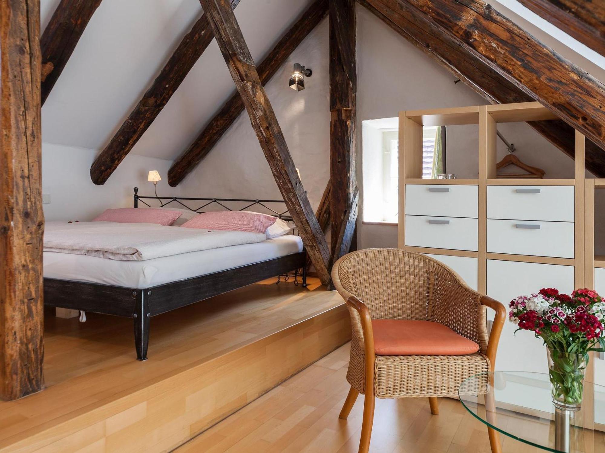 Apartment Hensler