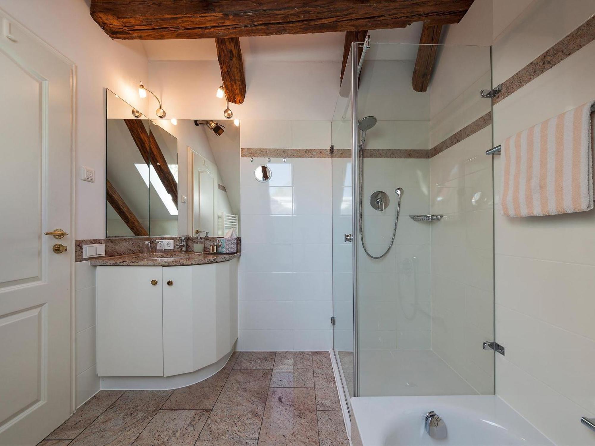 Apartment Hensler *